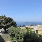 Flh Gilreu Duplex With Sea View *