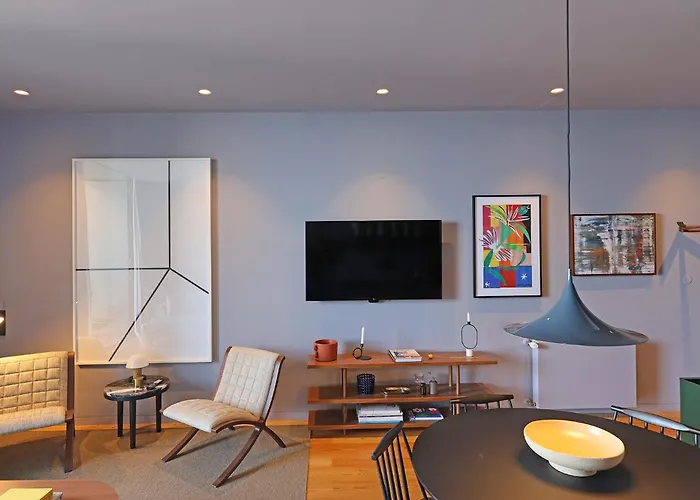 Flh Gilreu Duplex With Sea View Feriehus Porto