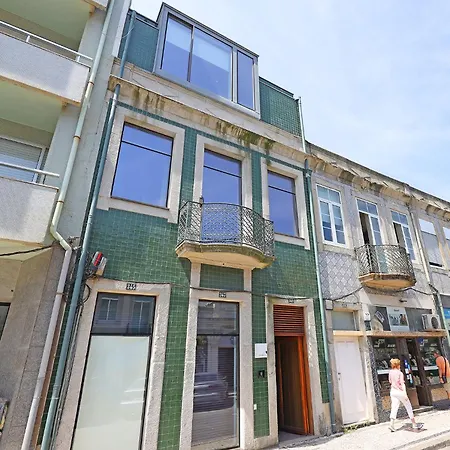 펜션 Flh Gilreu Duplex With Sea View 포르투