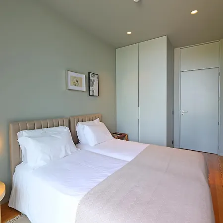 Flh Gilreu Duplex With Sea View Feriehus Porto